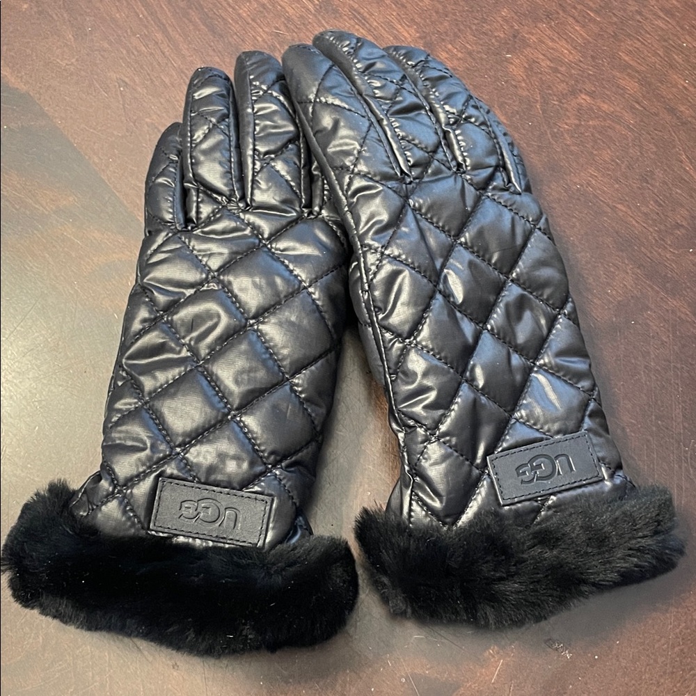 UGG Faux Fur Trim Black Quited Gloves - Size S/M